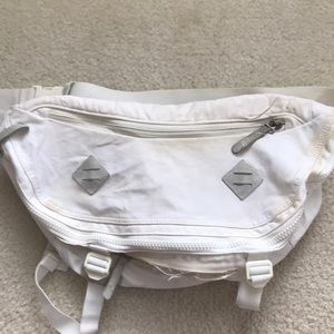 Nike two way messenger bag